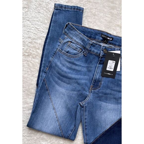 NWT Fashion Nova Stay In Line Mid Rise Skinny Jeans - Medium Wash, Size 5 - Picture 5 of 16